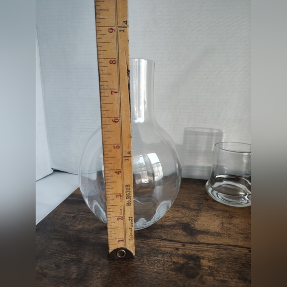Bedside Carafe Clear Glass Vintage Tumble Up Glass Set Interior Vertical Design - Picture 13 of 17